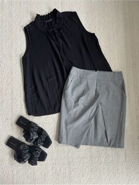 | Chapter One | Grey Pleated Front Pencil Skirt Women’s size 4